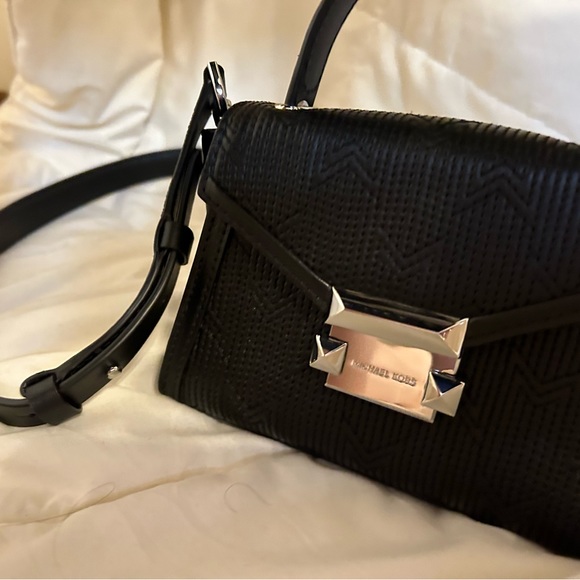 MICHAEL Michael Kors Handbags - Michael Kors black purse